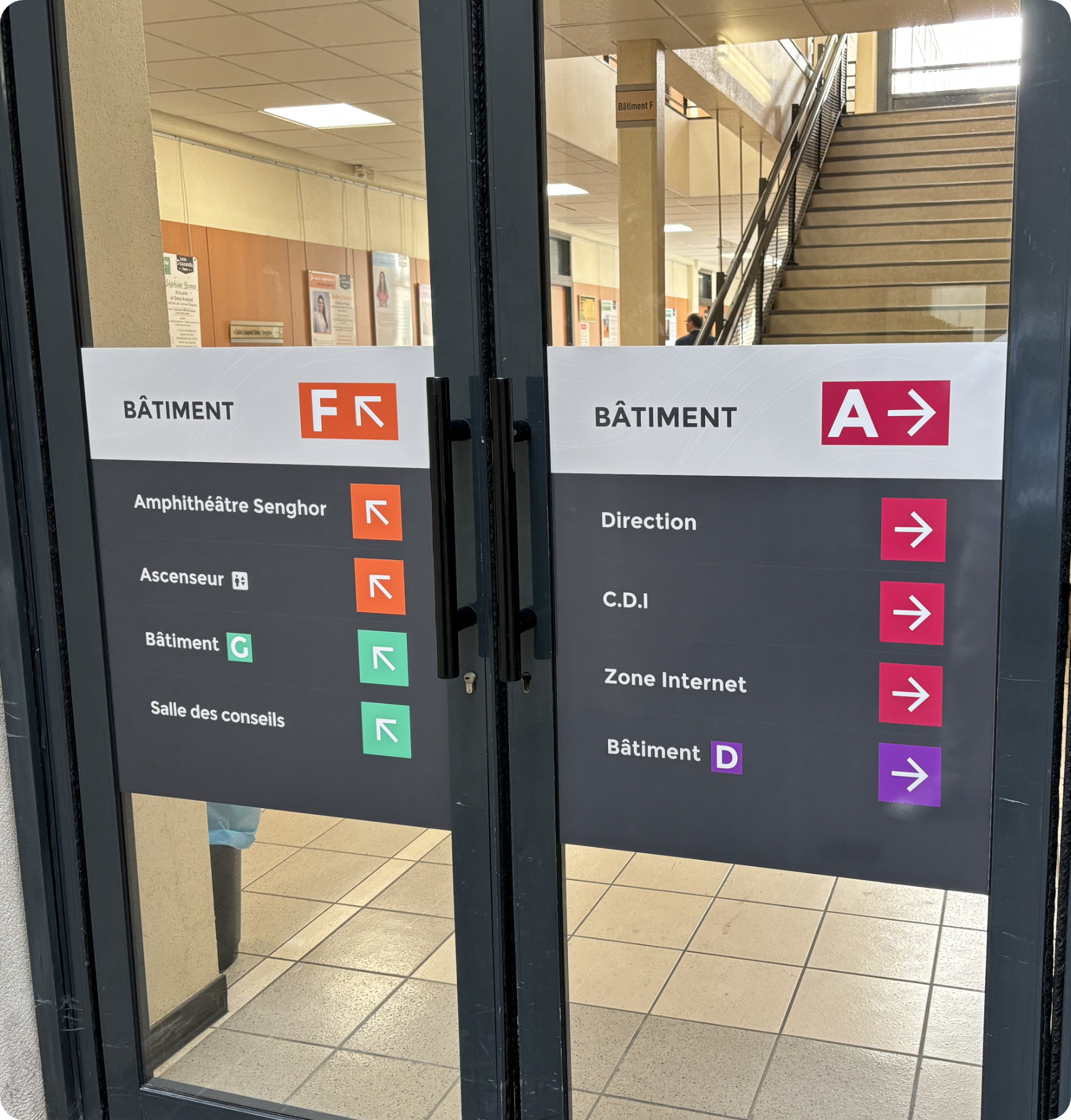 Lycée Descartes - Signalétique liste (mise en situation)